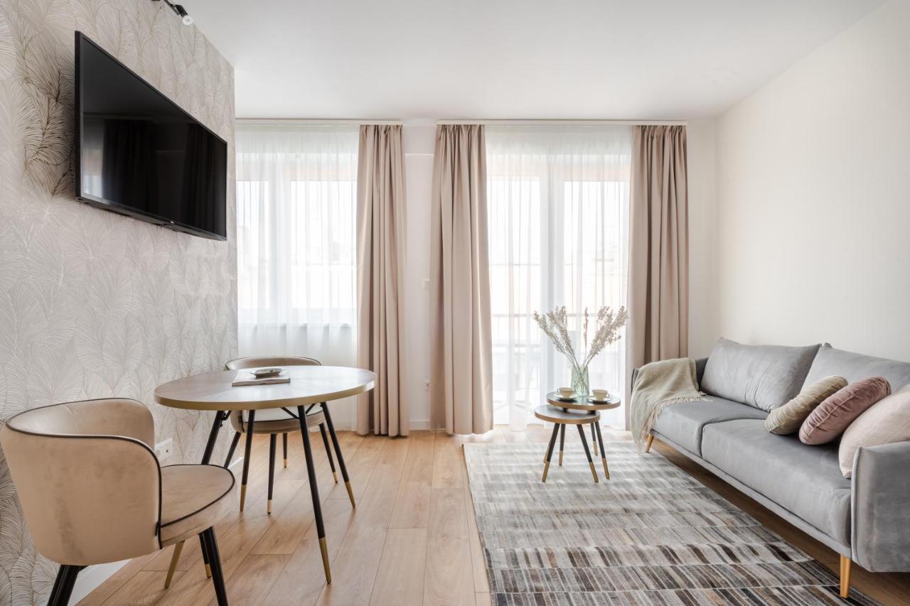 Rose Garden Apartments Будапеща Стая снимка