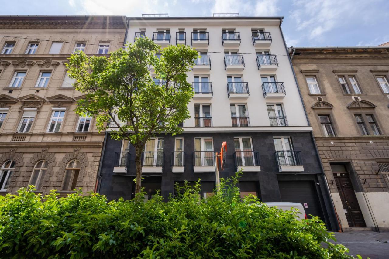 Rose Garden Apartments Будапеща Стая снимка