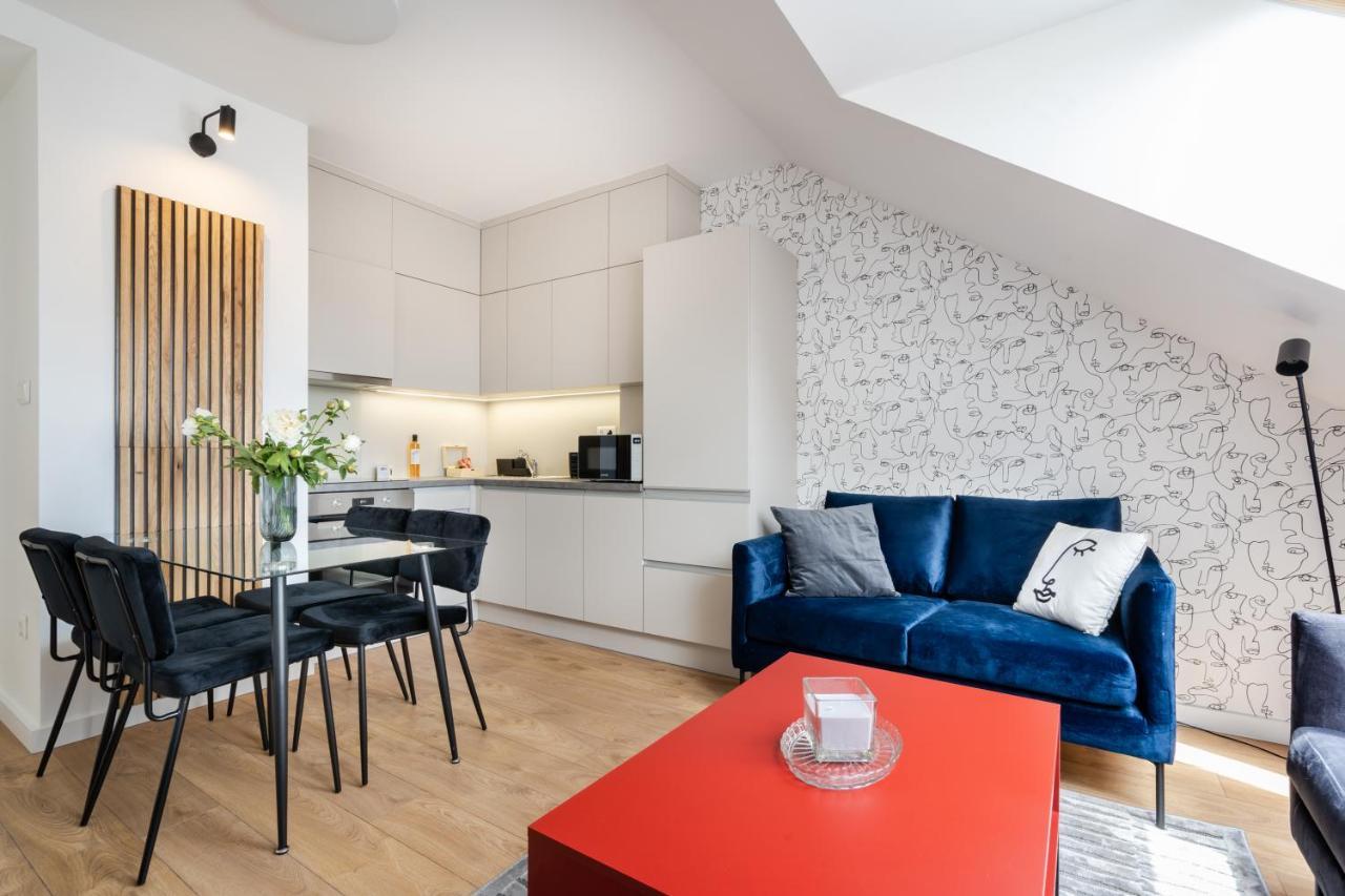 Rose Garden Apartments Будапеща Стая снимка