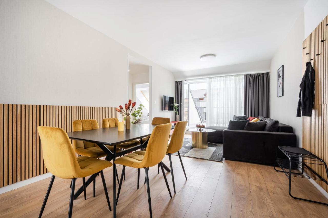 Rose Garden Apartments Будапеща Стая снимка